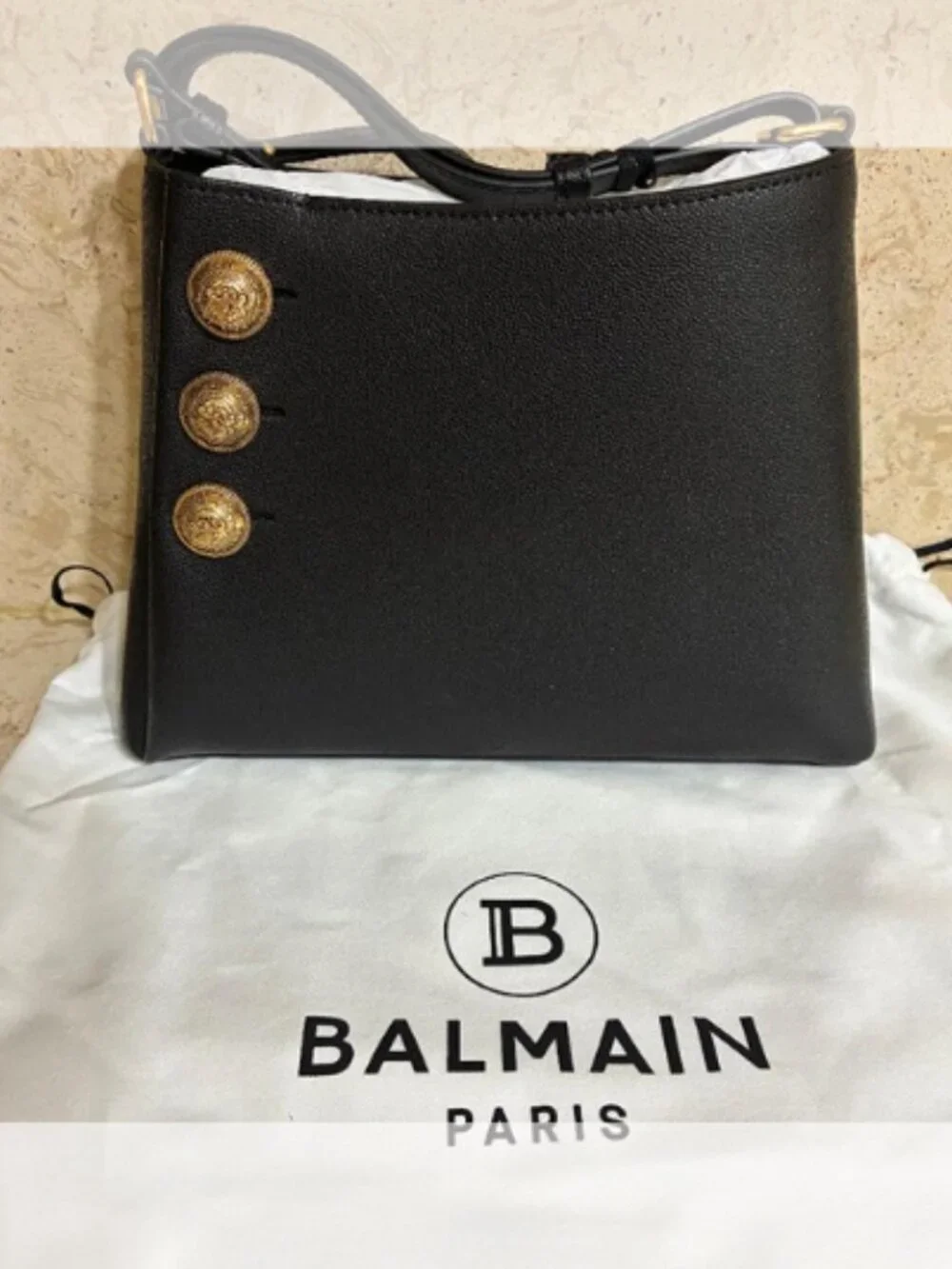 Balmain NWT Embleme Shoulder Bag in Grained Leather (ORIG. $1195) BLACK